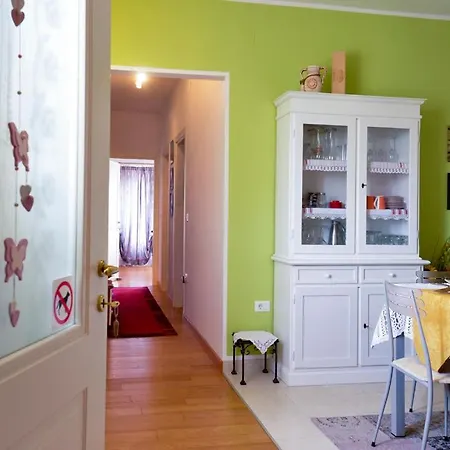 A Moela Apartment *